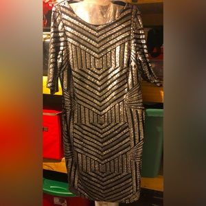 R M Richards 16W gold & black sequin formal, art deco design, mid calf, lined